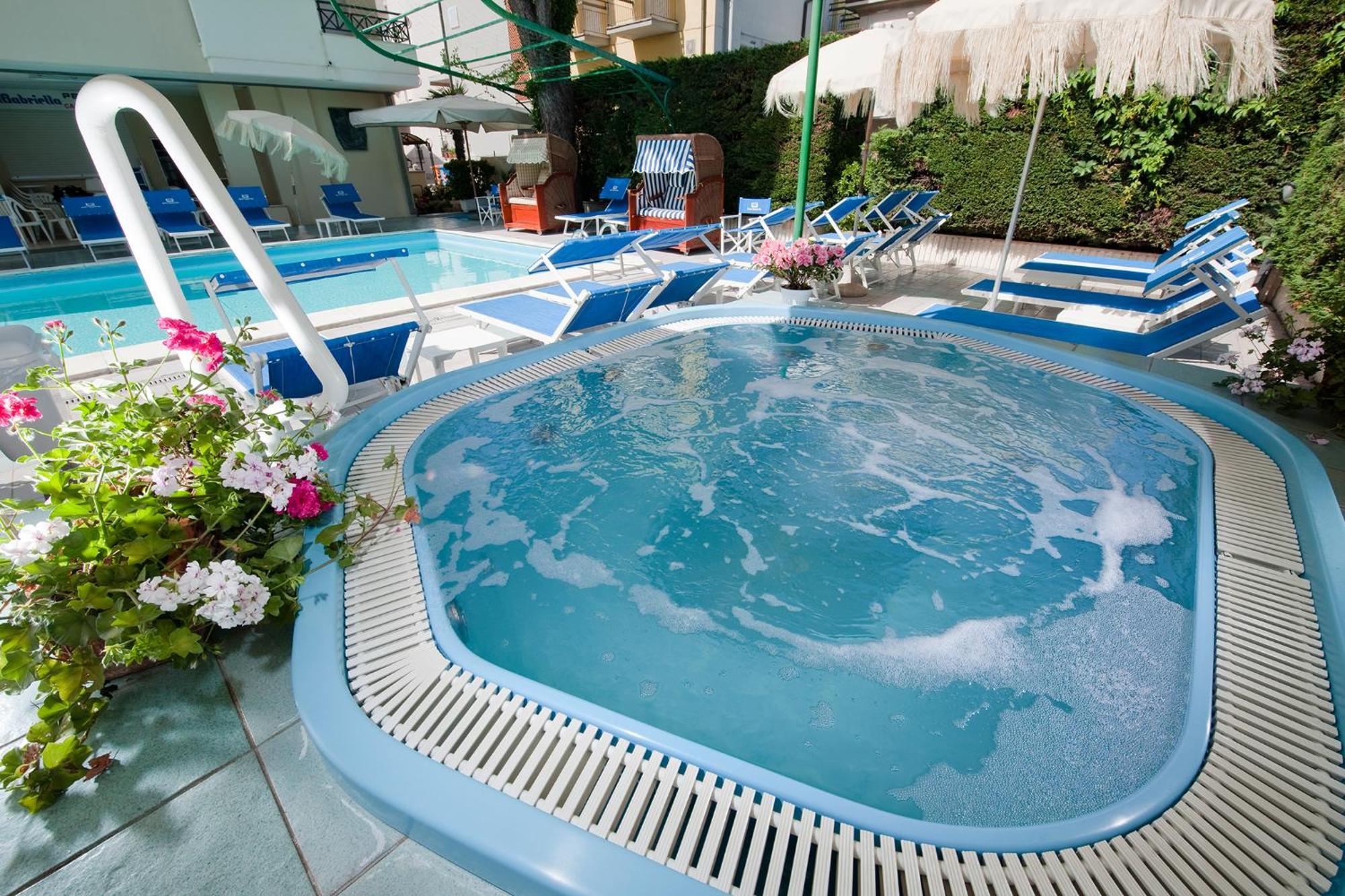 Hotel Gabriella Rimini Esterno foto